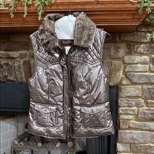 Quilted Brown Vest with Faux Fur Collar